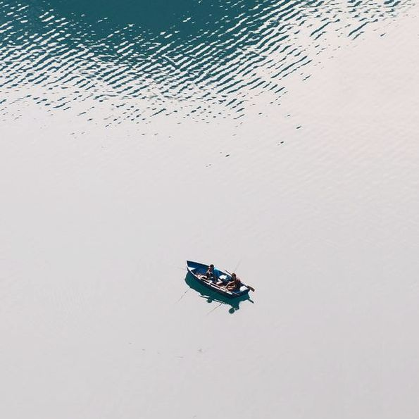 ক্যাম্পের তত্ত্বাবধায়কের প্রতিকৃতি